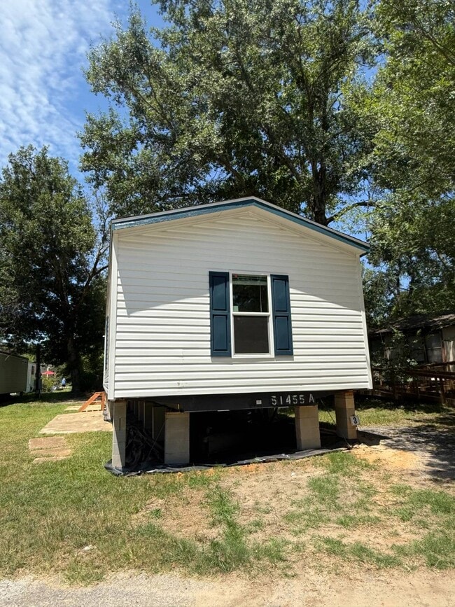 Building Photo - 10130 State Hwy 64