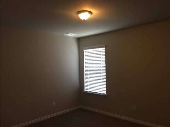 Building Photo - 2917 Diego Dr