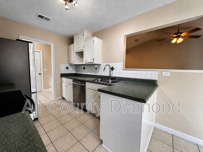 Building Photo - 7115 Brandywine Dr