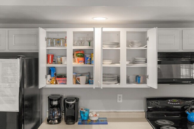 Building Photo - 24 Ashworth Ave