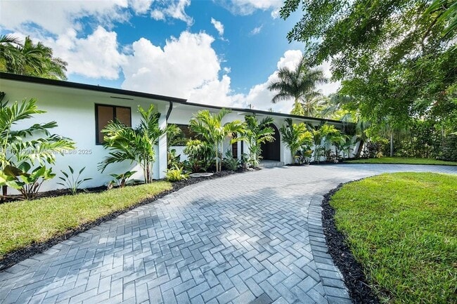 Building Photo - 7401 Miami View Dr
