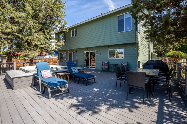 Building Photo - 63055 Yampa Way