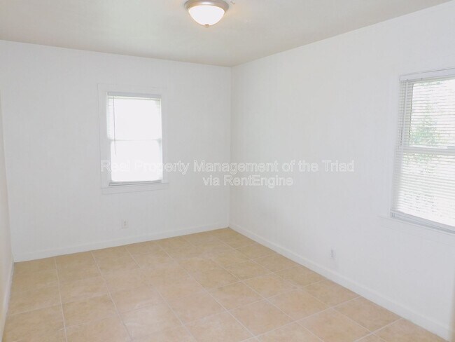 Building Photo - 1514 Gholson Ave S East