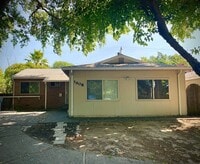 Building Photo - Large floorplan