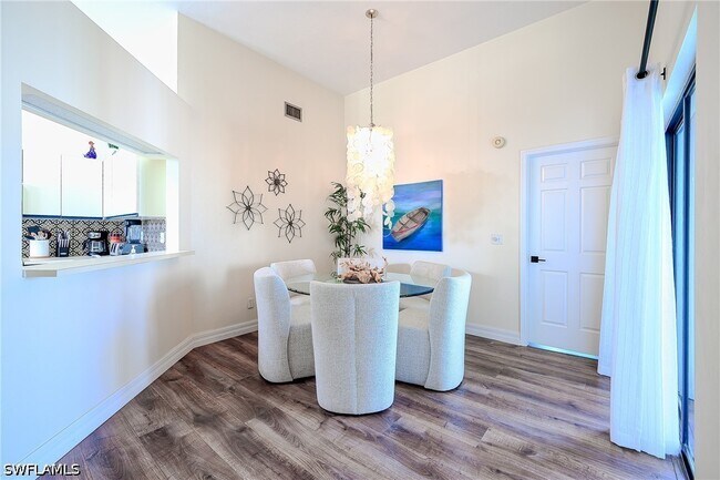 Building Photo - 586 Beachwalk Cir