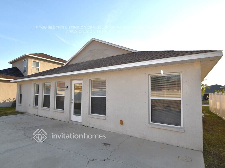 Building Photo - 1807 Raven Glen Dr