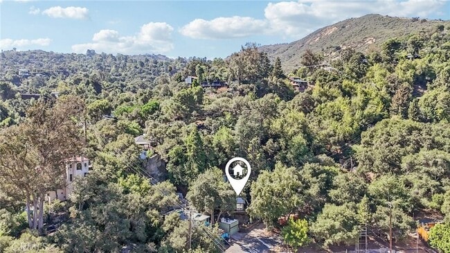 Building Photo - 432 Fernwood Pacific Dr