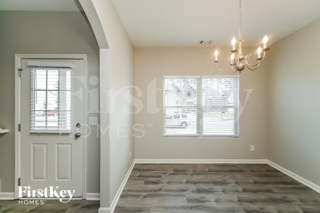 Building Photo - 179 Spring Forrest Ln