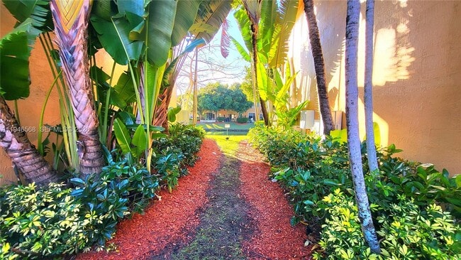 Building Photo - 4935 Tradewinds Ter