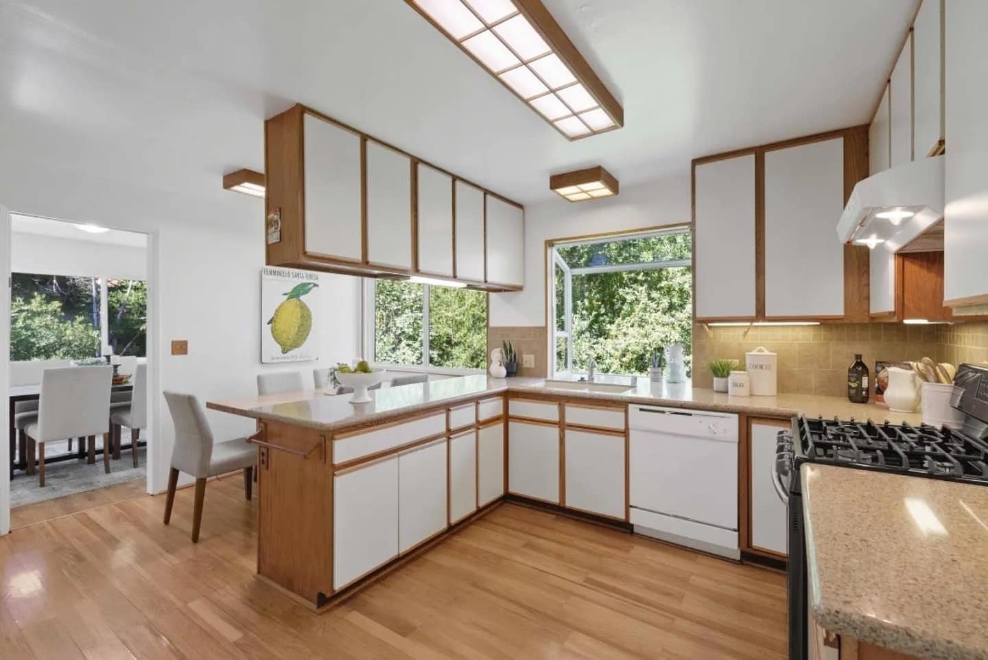 Building Photo - 20301 Bear Creek Rd