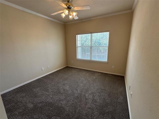 Building Photo - 2400 Southlake Ct