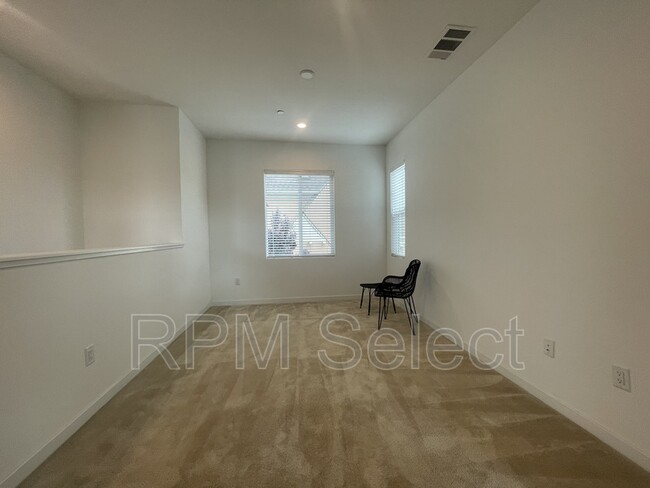 Building Photo - 3568 Troy Dalton St