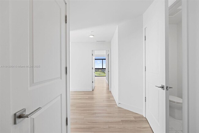 Building Photo - 101 Diplomat Pkwy