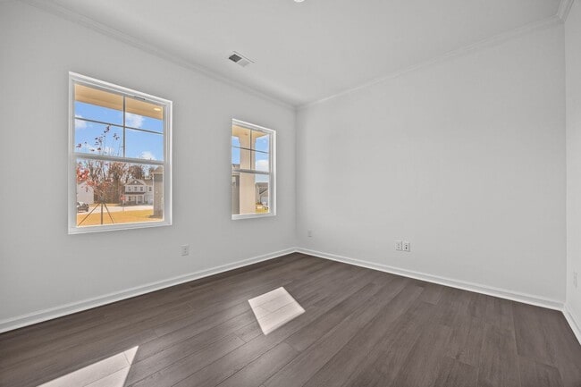 Building Photo - 50% OFF FIRST MONTH RENT!! Charming 4BD/2.5BA Located In Angier NC!!!