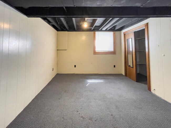 Building Photo - 225 S College Ave
