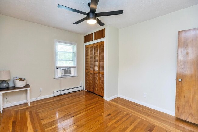 Building Photo - 120 Chauncey Ave