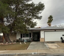 Building Photo - 212 Bradshaw Way