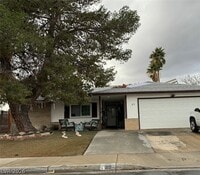 Building Photo - 212 Bradshaw Way
