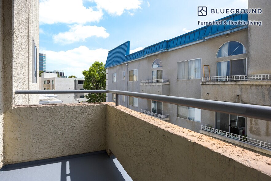 Building Photo - 4378 Sepulveda Blvd