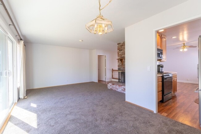 Building Photo - 1122 Grand Teton Dr