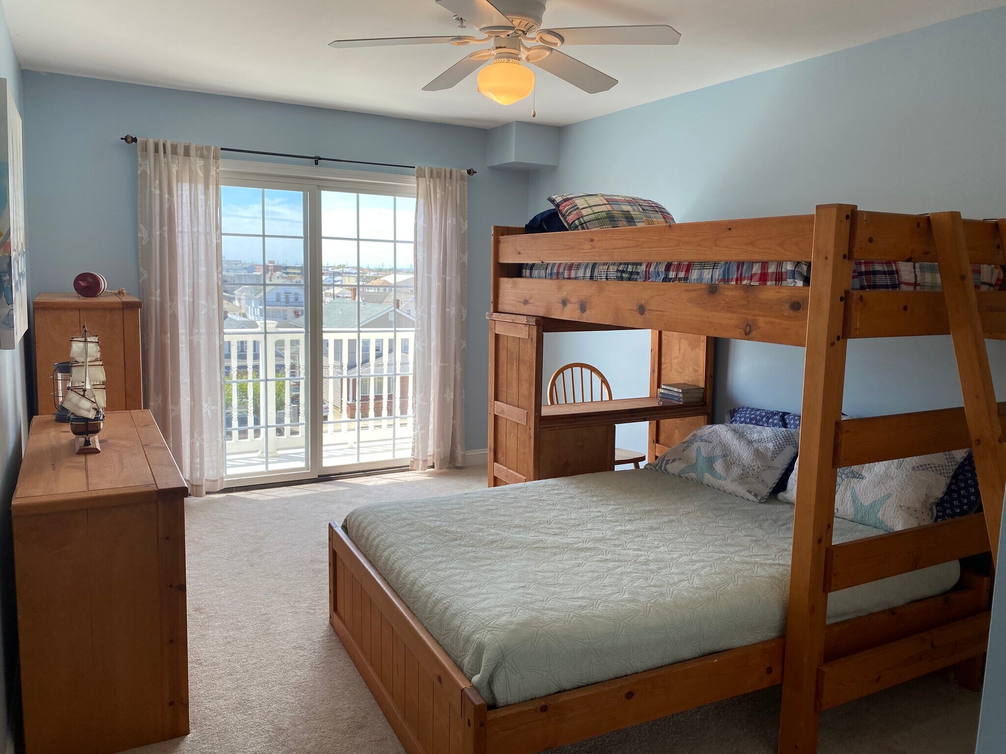 Bedroom - 15 Sumner Ave