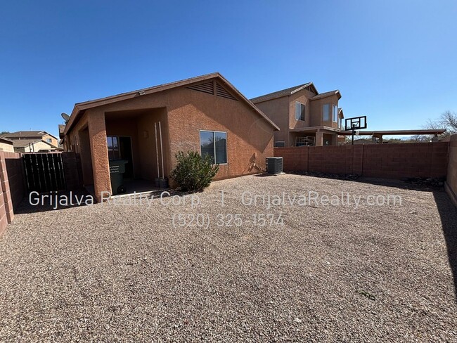 Building Photo - 3 Bedroom, 2 Bath New House with Den for R...