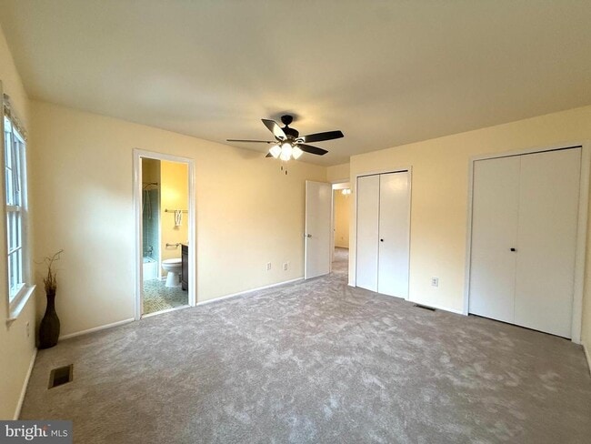 Building Photo - 5278 Lonsdale Dr