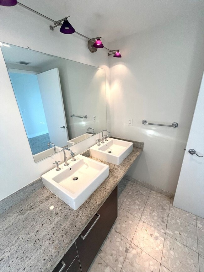 Building Photo - 185 SW 7th St