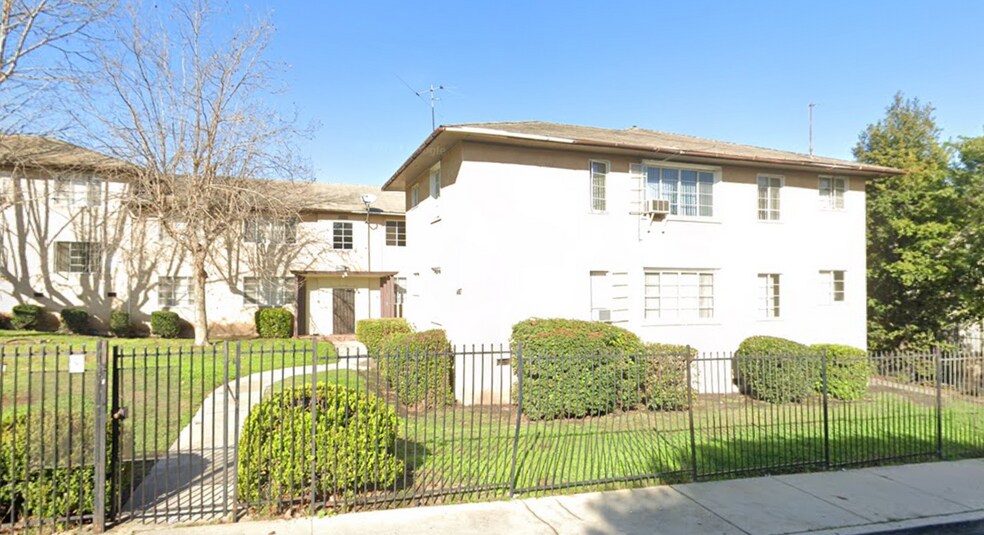 Primary Photo - 4067 S Muirfield Rd