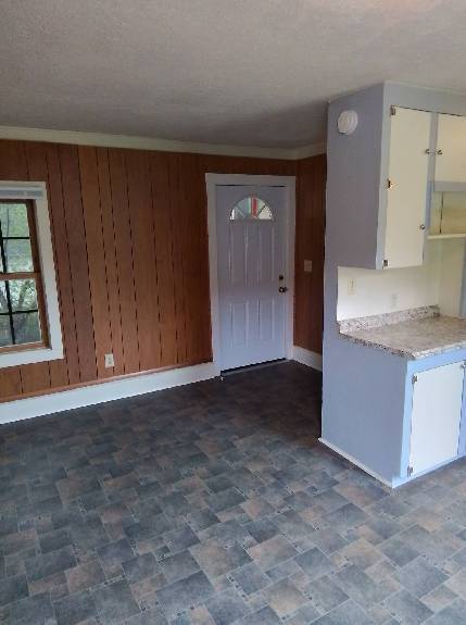 Building Photo - Apartment For Rent