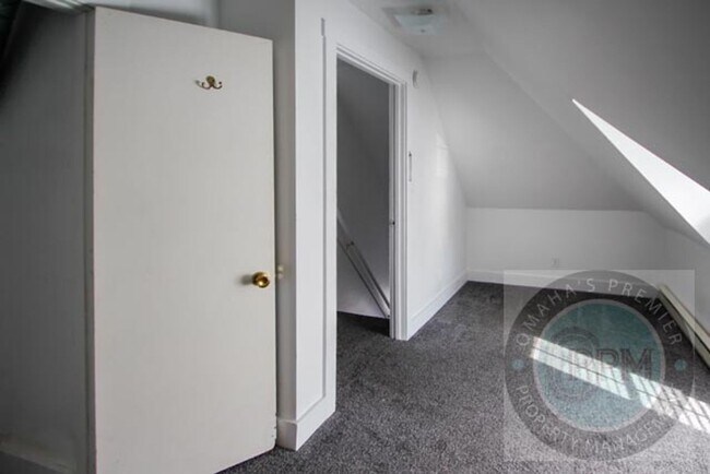 Building Photo - 4824 Webster St