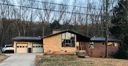 Building Photo - 2911 Brighton Ave