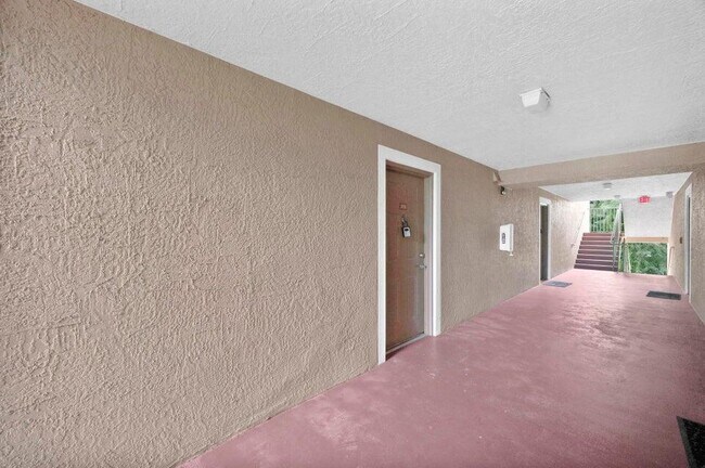 Building Photo - 3732 NW Adriatic Ln