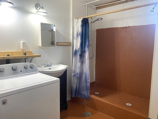 Building Photo - 536 US-97 ALT