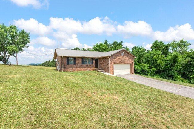 Building Photo - 2832 Vicksburg Ln