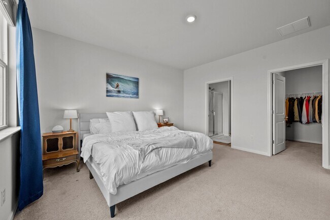 Building Photo - Home in Surf City