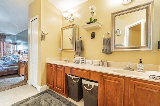 Building Photo - 16709 Fairbolt Way