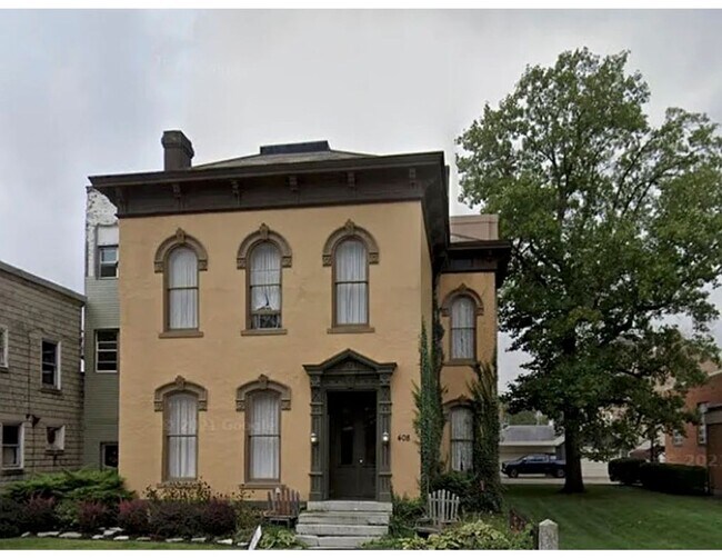Primary Photo - 408 N Wayne St
