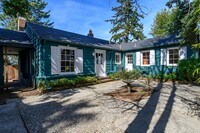 Building Photo - Charming 2 BR/1.75 BA Home + Office + Stud...