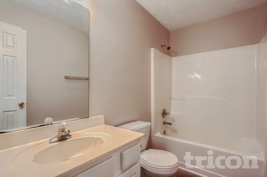 Building Photo - 2930 Arden Ridge Dr