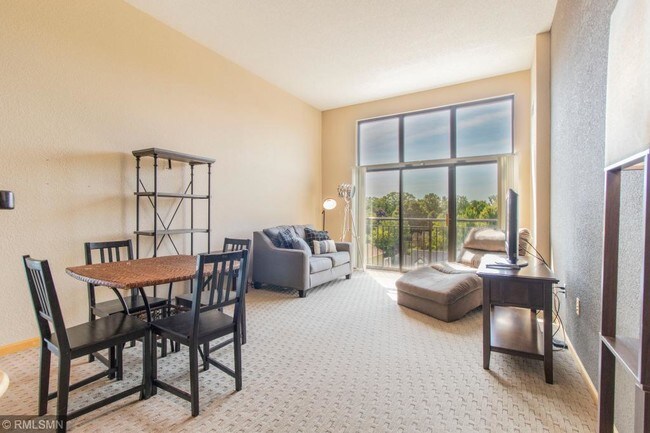 Building Photo - 4645 Park Commons Dr