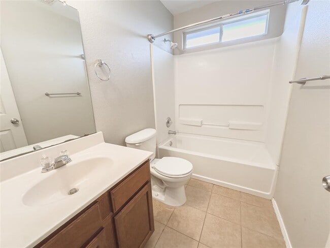 Building Photo - 9909 Fantail Ln