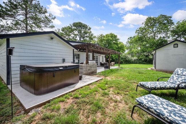 Building Photo - 4109 Brooks Baker Ave