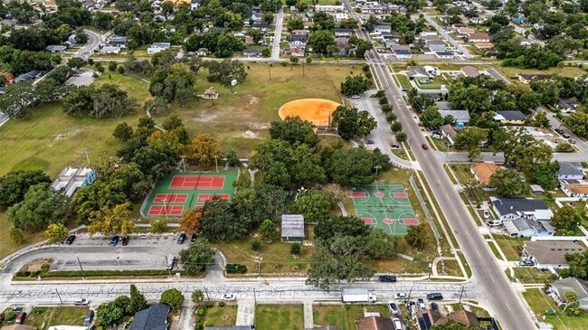 Building Photo - 2616 E 21st Ave