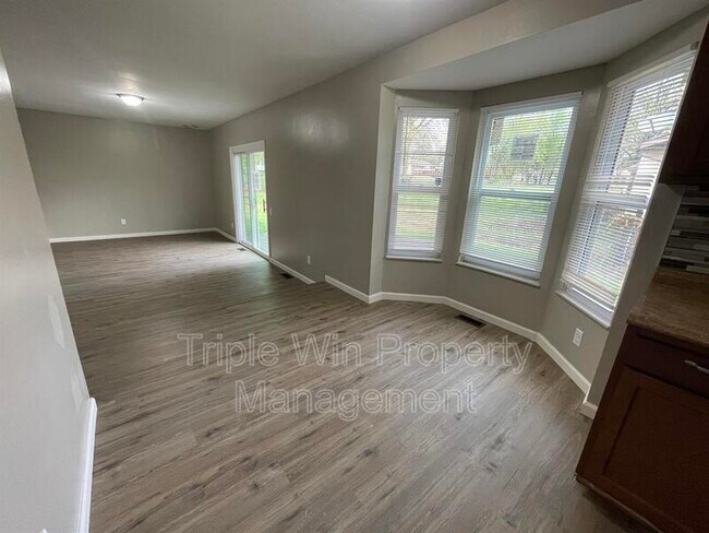 Building Photo - 1725 Orletto Way