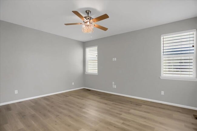 Building Photo - 18932 High Point Blvd