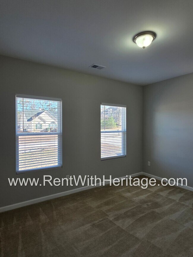 Building Photo - Stunning New 4bd/ 2.5ba / Immaculate / Attention to Detail/ Great Location