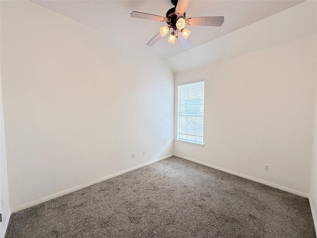 Building Photo - 14936 Thatcher Dr