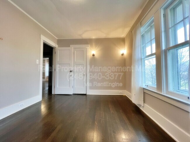 Building Photo - 1525 Edison St