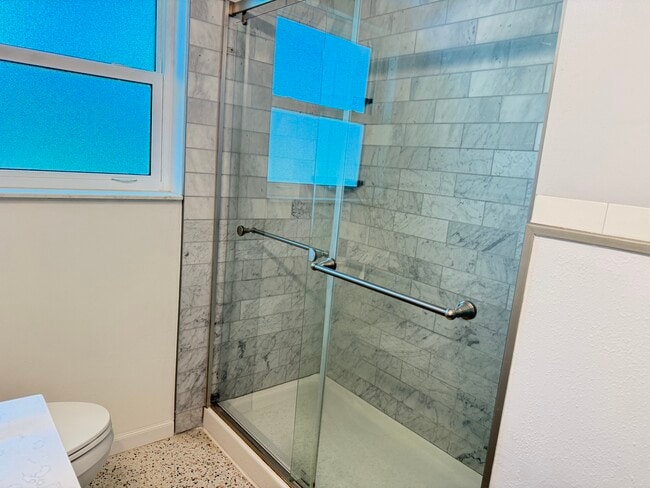 Building Photo - 602 8th St